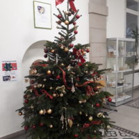 Weihnachtsbaum im Foyer